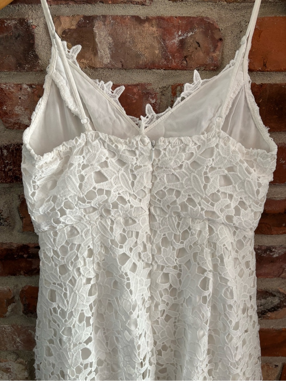 ASTR The Label White Lace Midi Dress, M - Picture 7 of 9